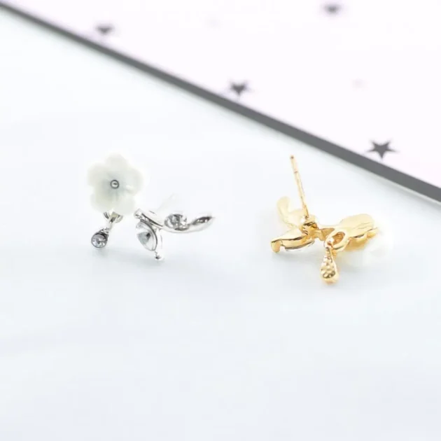 Flower Stud Earrings – Elegant Leaf Design with Rhinestone Inlay, Romantic Alloy Ear Studs for Women, Daily Wear Jewelry - Image 5