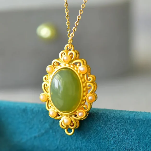 Qinghai Green Jade Pendant
