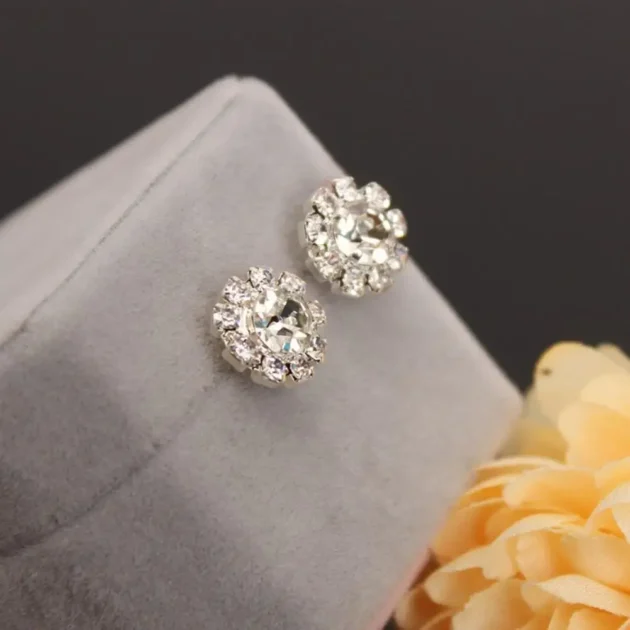 Rhinestone Flower Earrings for Women – Elegant Alloy Ear Studs, Charming Design for Women’s Gifts - Image 3