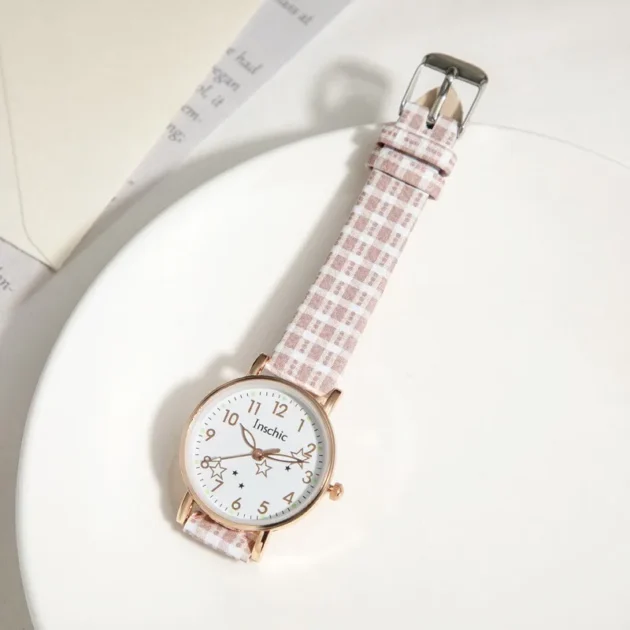 Fashion Girls Leather Strap Watch – Star Dial Gift Watch for Teens & Women - Image 3