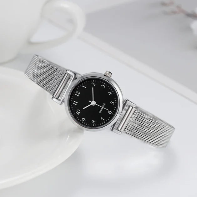 Compact Small Round Quartz Watch with Grid Strap – Popular Foreign Trade Leisure Watch - Image 4