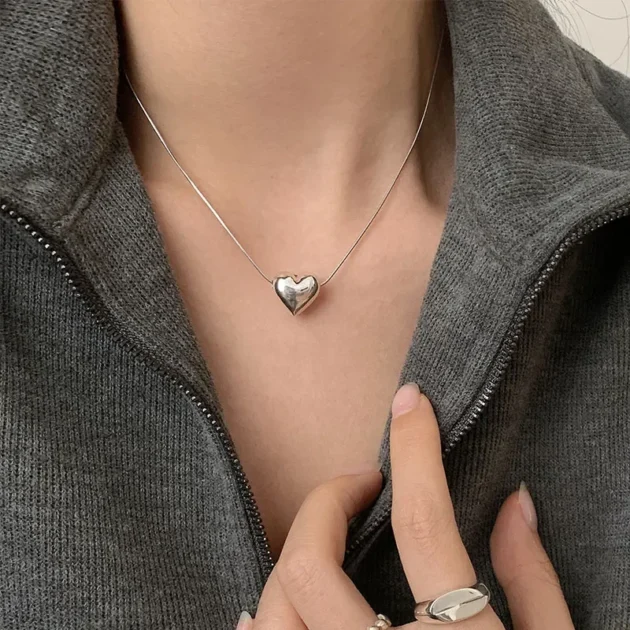 Titanium Heart Pendant Necklace – Hip Hop Clavicle Chain for Girls & Women 2023 Fashion Jewelry - Image 4