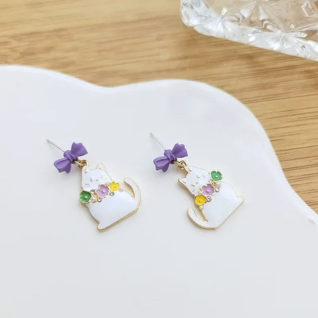 Cat Bow Earrings for Women – Cute Enamel White Cat with Purple Bow & Flower Design, Original Gift Jewelry for Girls - Image 3